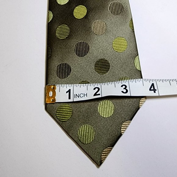 BCBG 100% Silk Tie - Picture 2 of 3